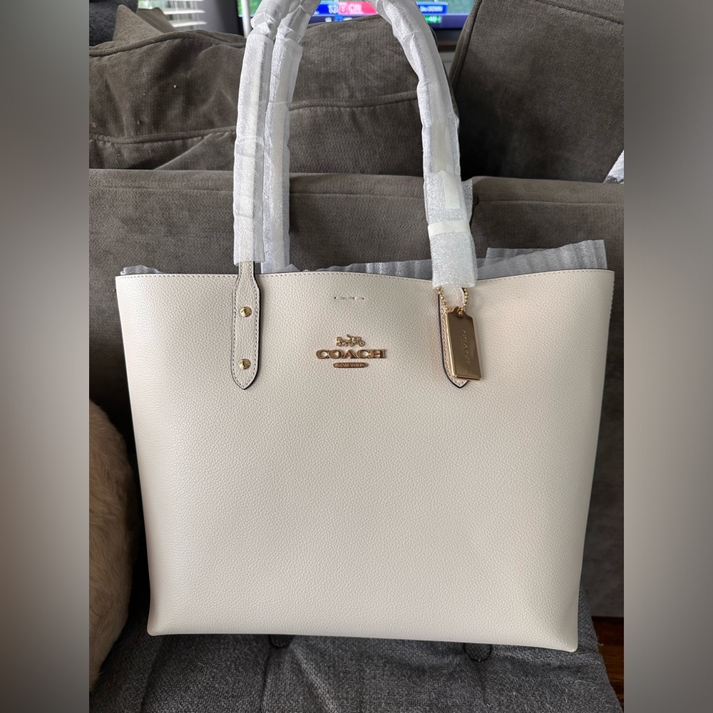 Coach Leather Shoulder Tote Bag